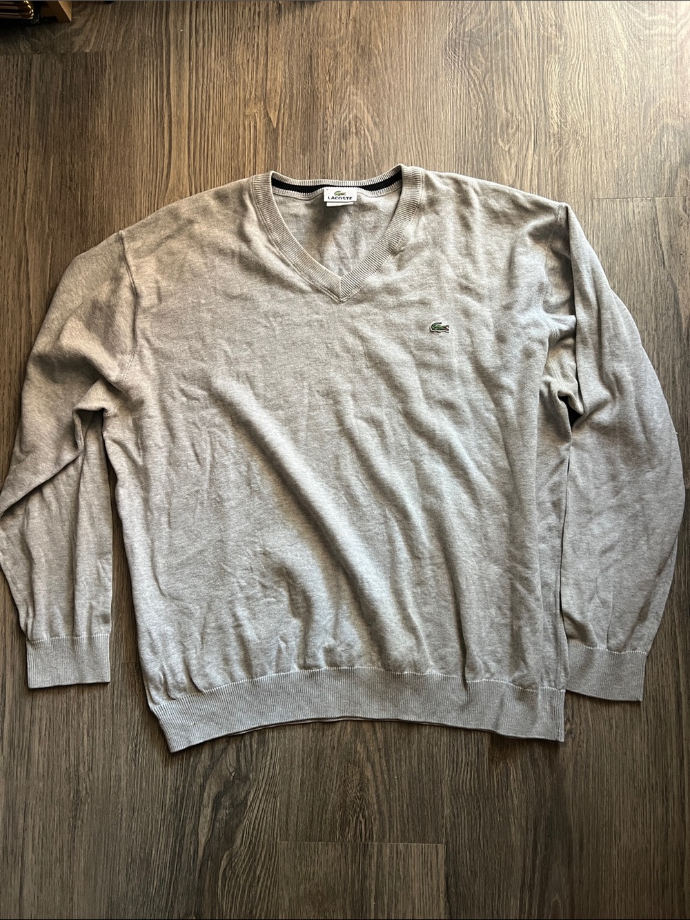 Lacoste Men’s Light Gray V-Neck Pullover Sweater Size 8